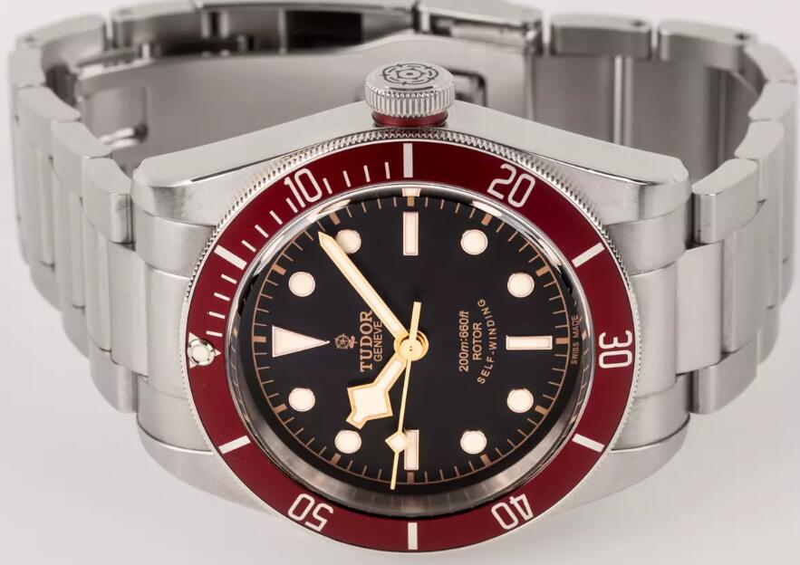 Tudor Heritage Black Bay 79220R Replica Watch